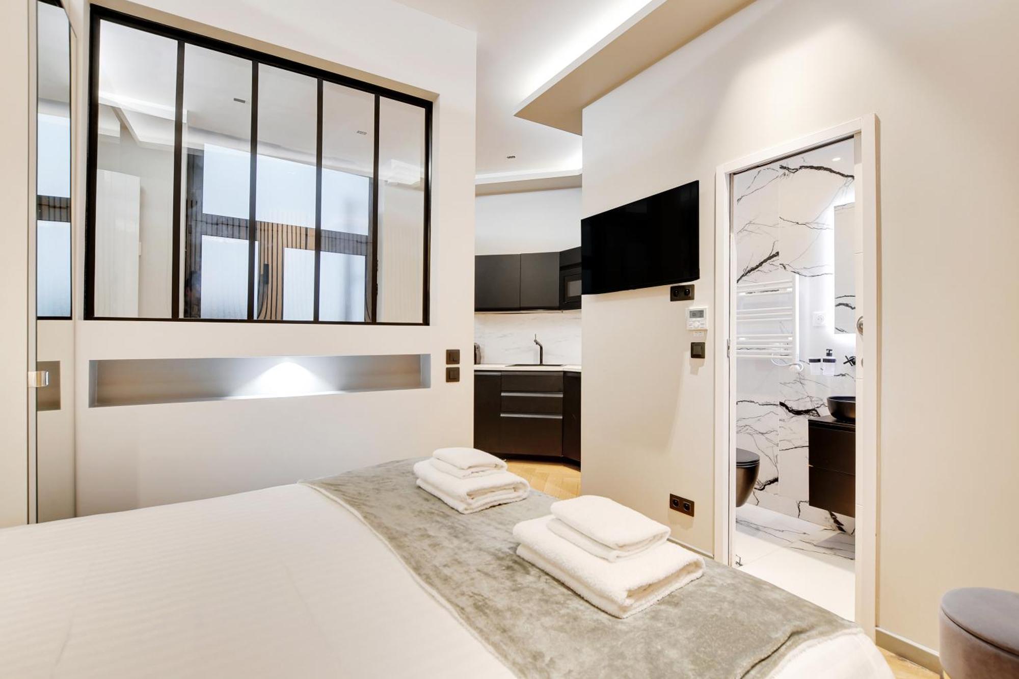 Pick A Flat'S Apartment In Champs-Elysees - Rue Marbeuf パリ エクステリア 写真