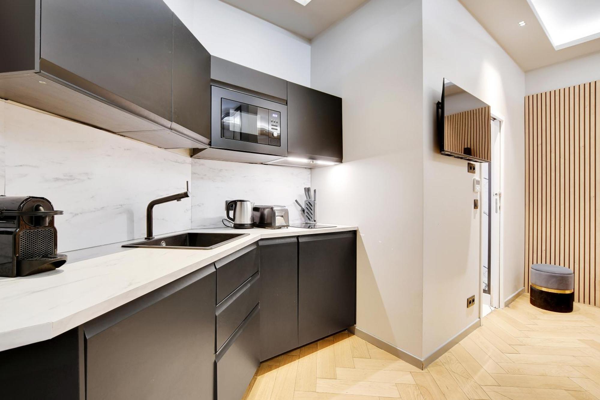 Pick A Flat'S Apartment In Champs-Elysees - Rue Marbeuf パリ エクステリア 写真